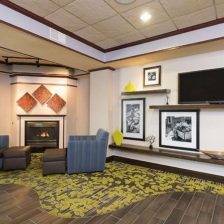 Hampton Inn Mount Pleasant Esterno foto