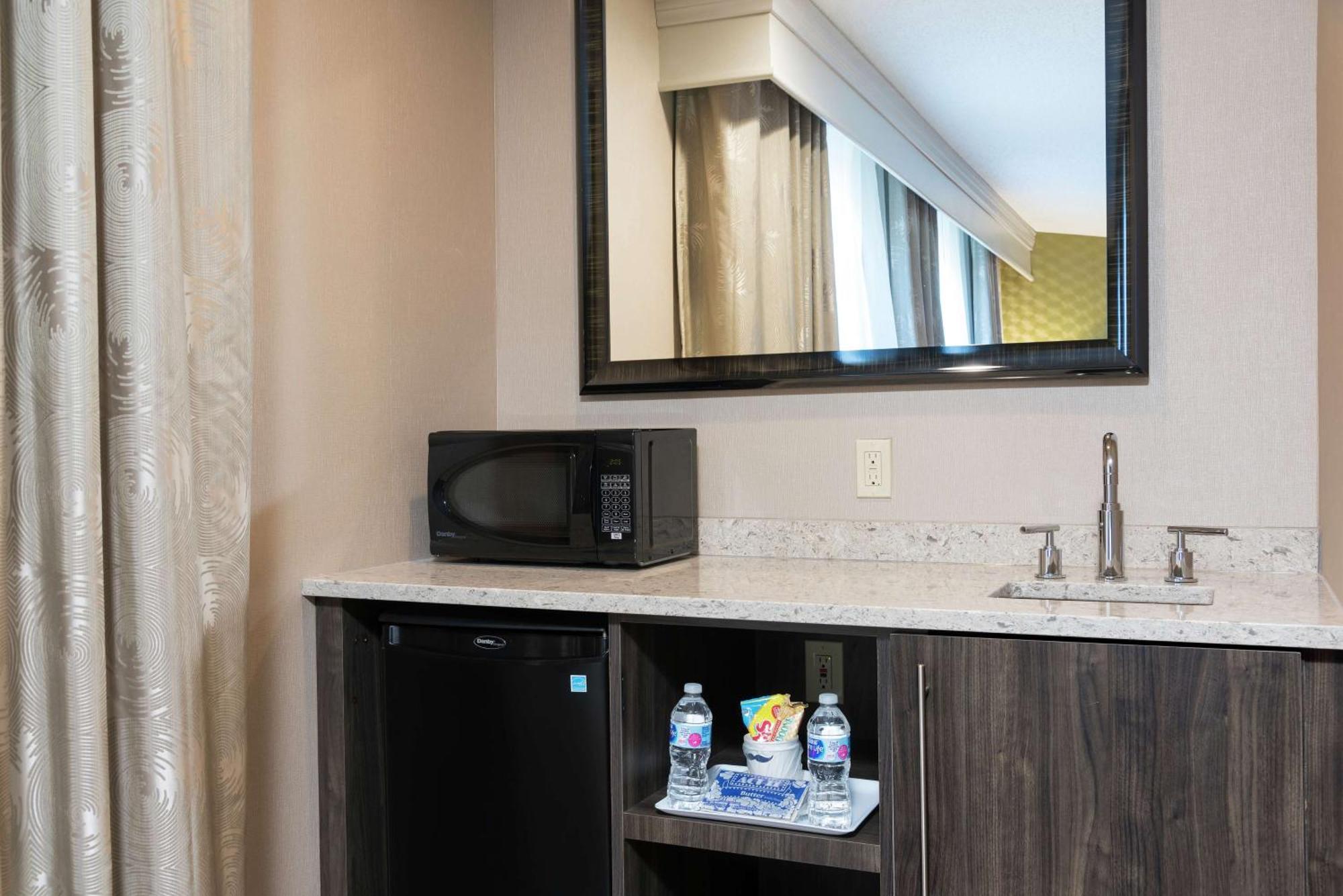 Hampton Inn Mount Pleasant Esterno foto