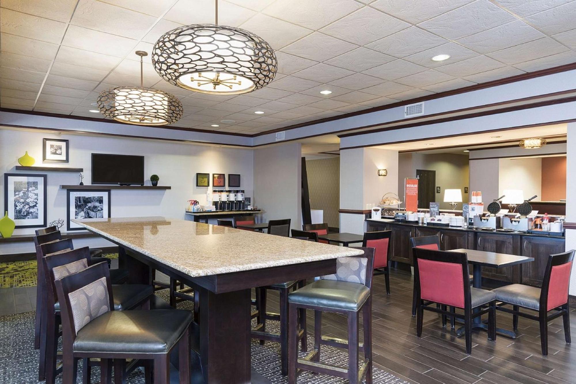 Hampton Inn Mount Pleasant Esterno foto