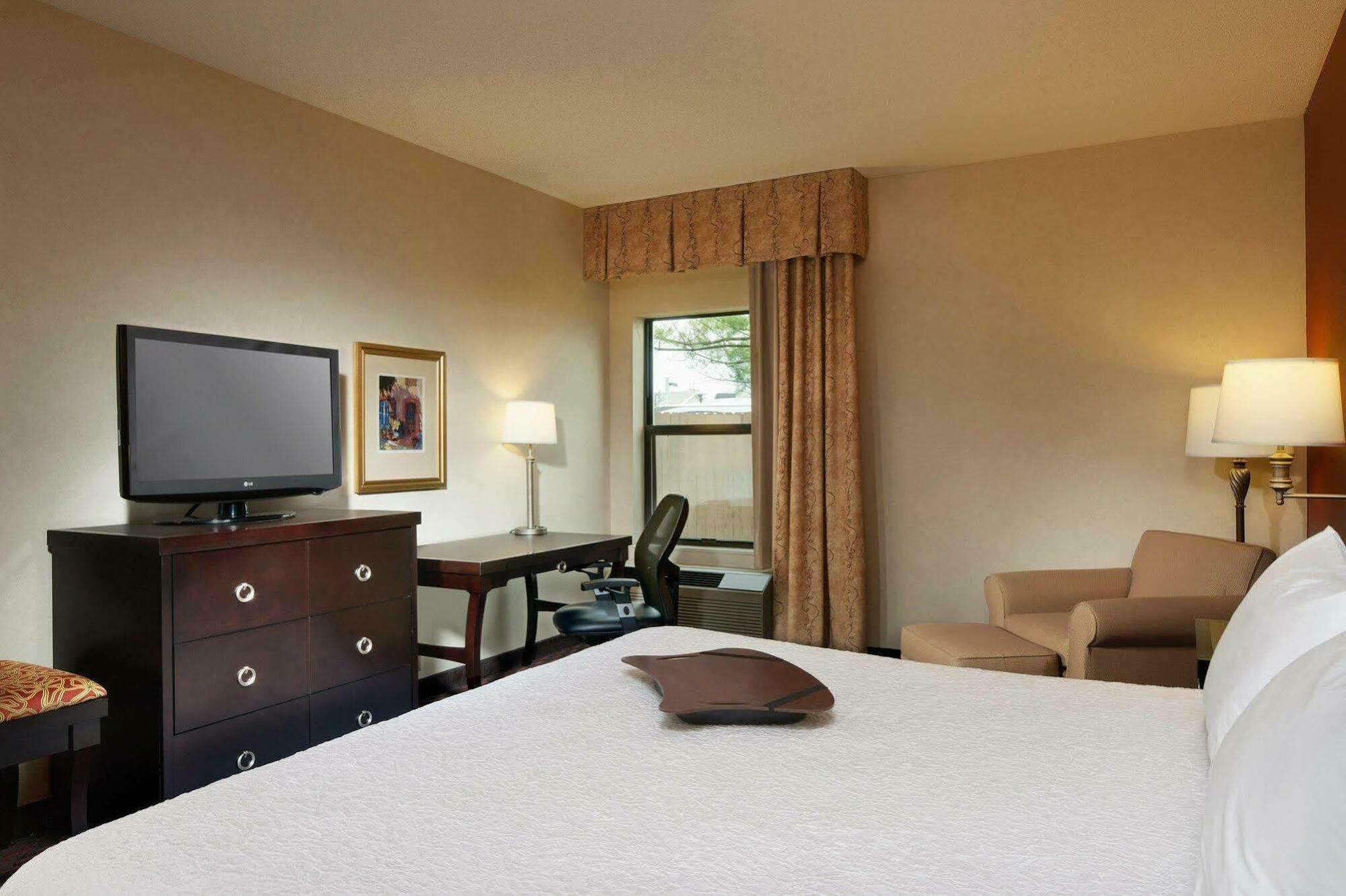 Hampton Inn Mount Pleasant Esterno foto