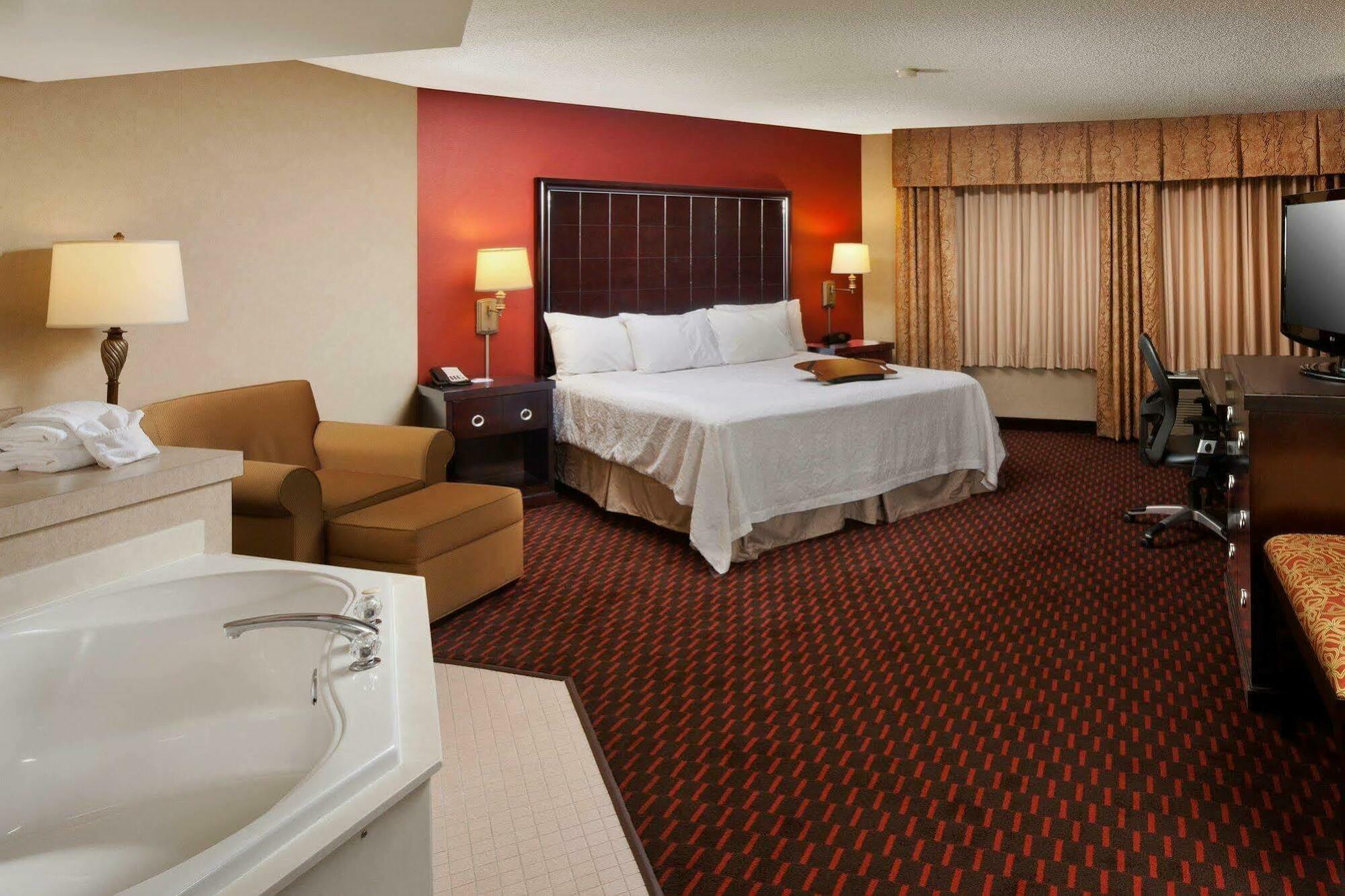 Hampton Inn Mount Pleasant Esterno foto