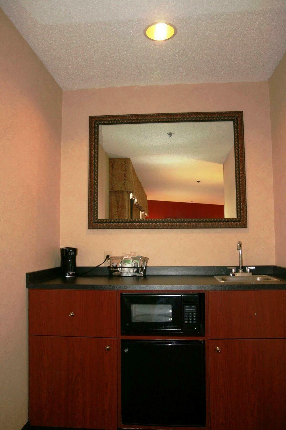 Hampton Inn Mount Pleasant Esterno foto