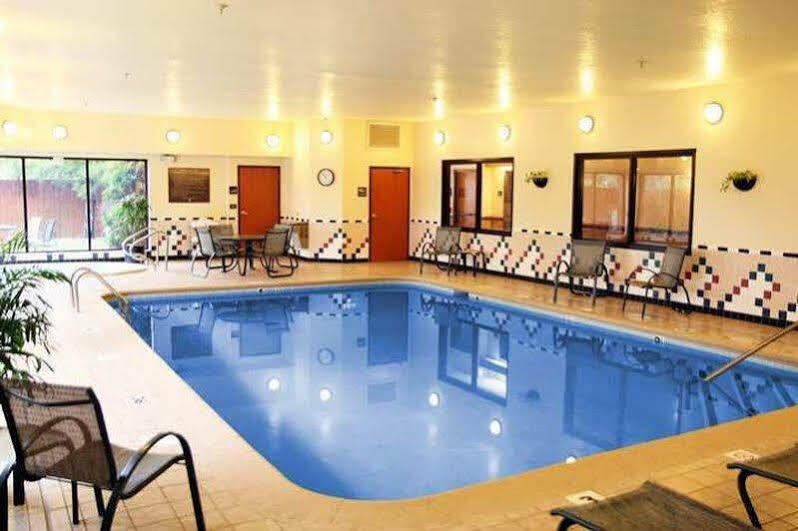 Hampton Inn Mount Pleasant Esterno foto